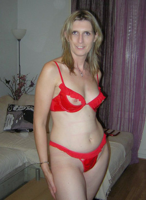 Sexy mature women just in red lingeries